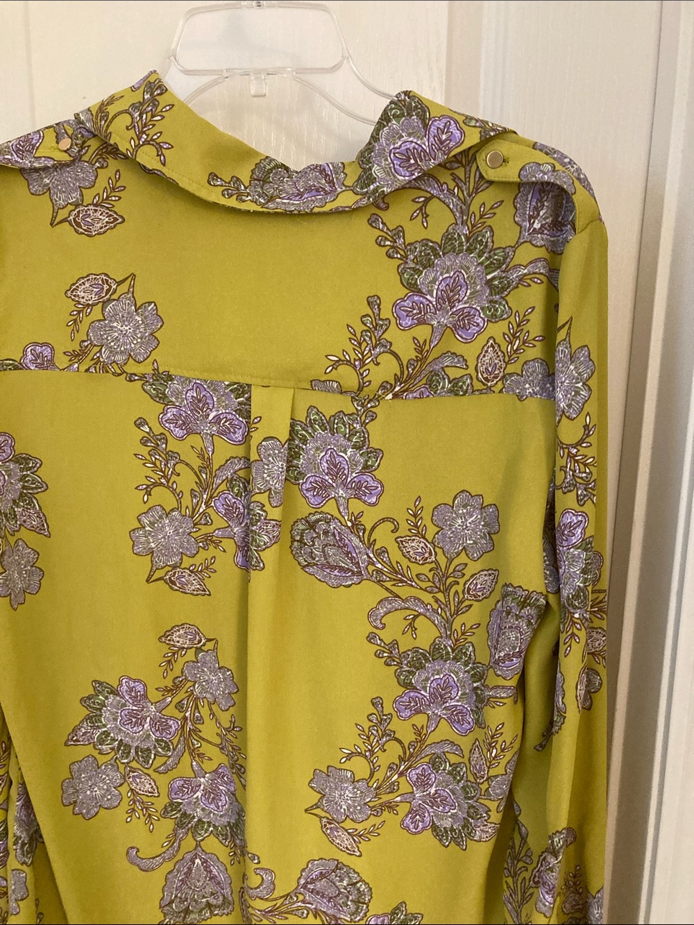 Chartreuse Floral Button-Front Blouse - Picture 11 of 11